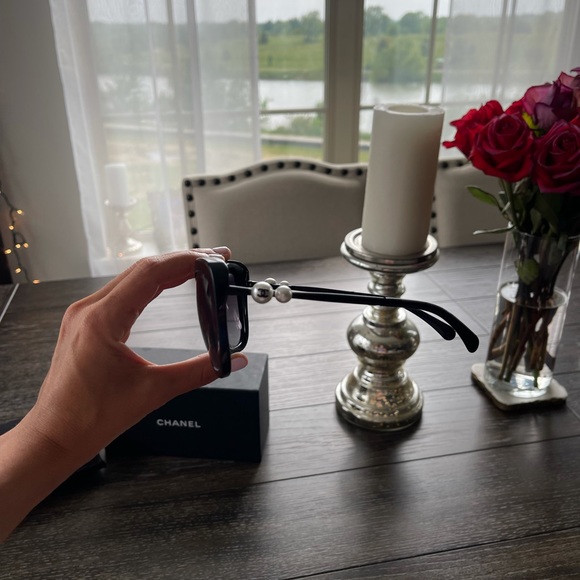 Chanel Authentic Butterfly Sunglasses - Picture 4 of 10